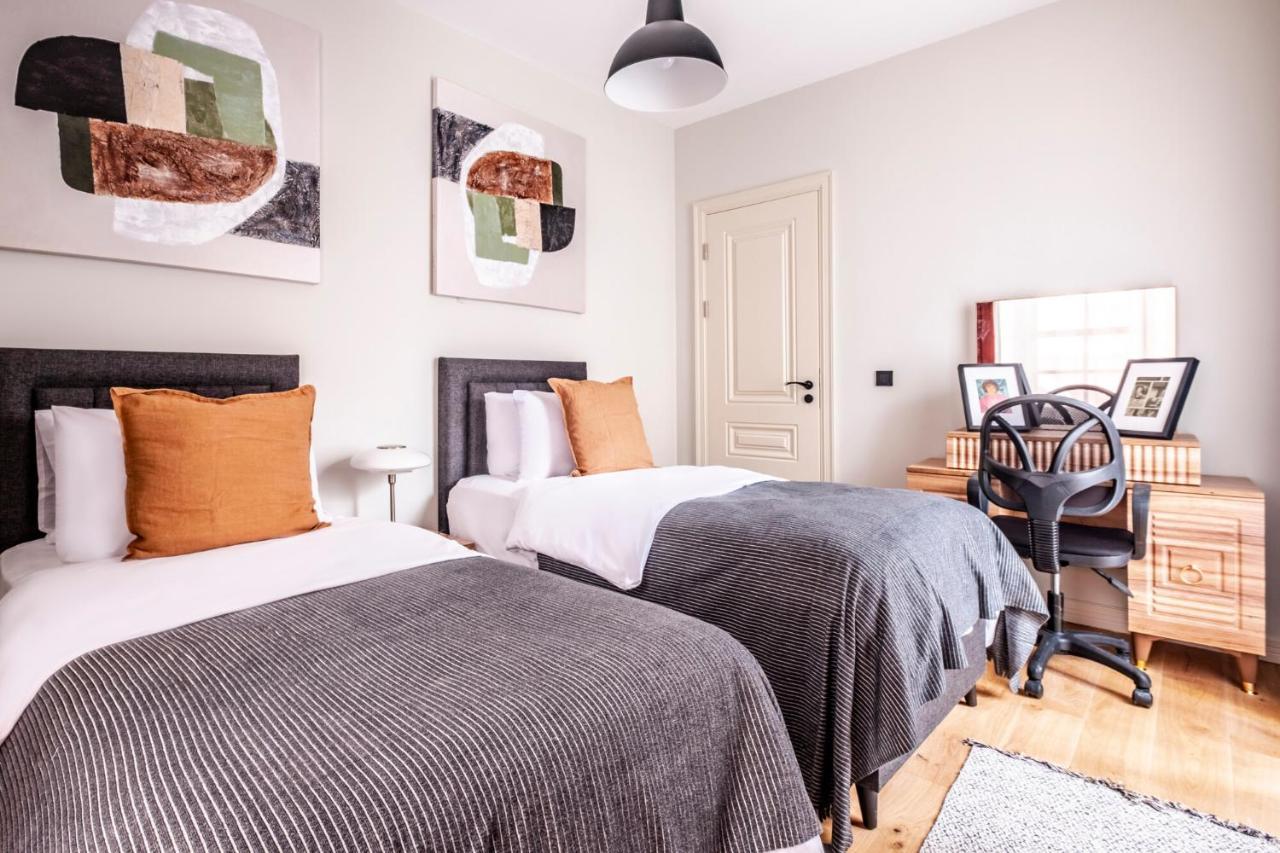 Charming Flat With Central Location In Beyoglu อิสตันบูล ภายนอก รูปภาพ